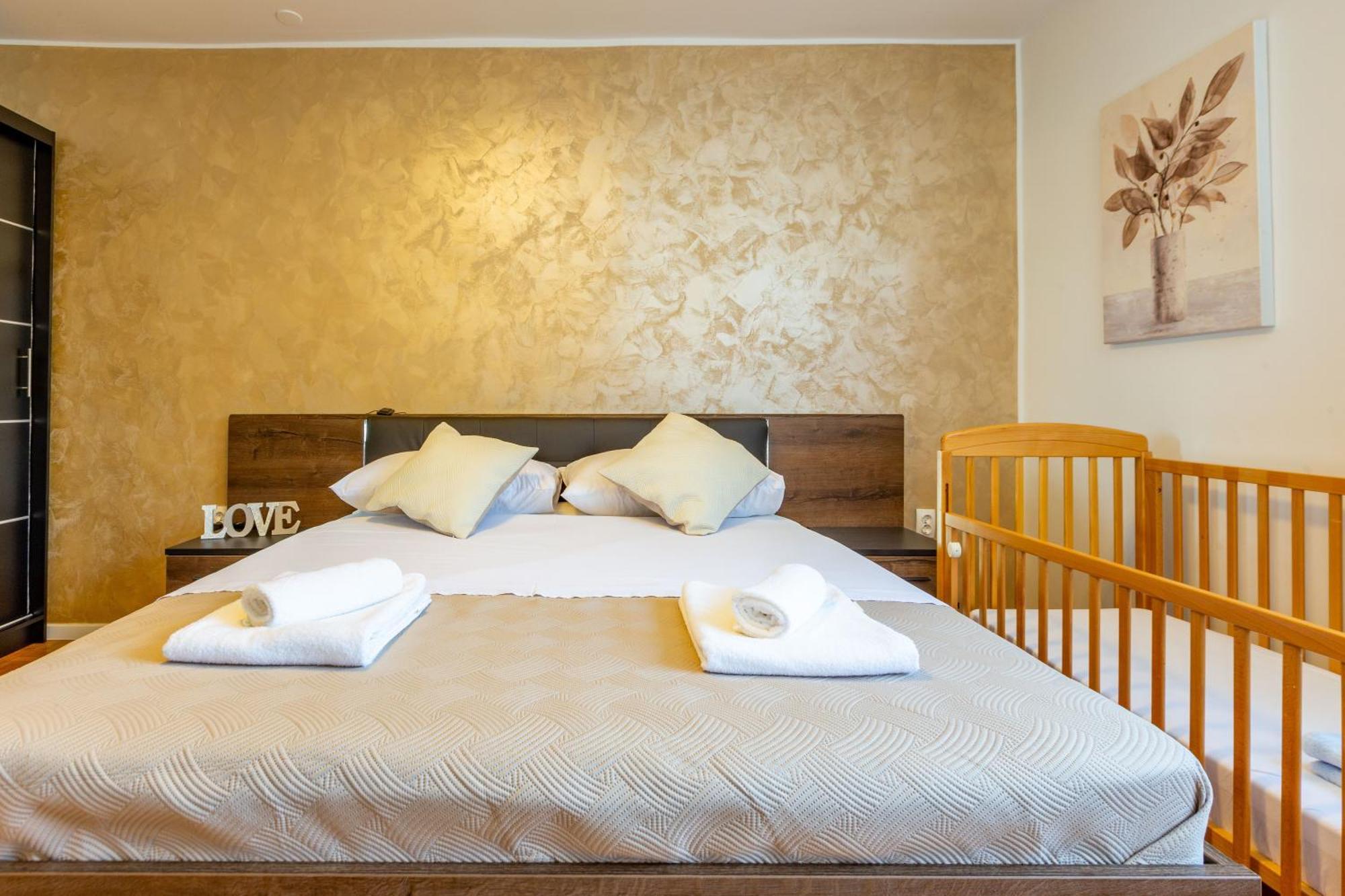 Apolon 2Bdr Apartment With Balcony Zadar Exterior foto